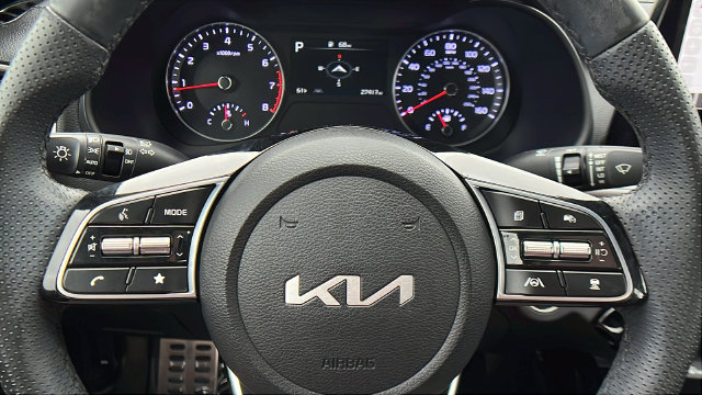 Used 2023 Kia Forte GT-Line w/ GT-Line Technology Package FWD image 31