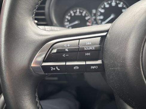 Used 2025 MAZDA MAZDA3 s image 19