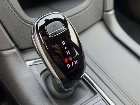Used 2024 Cadillac XT6 Luxury AWD/4WD image 35