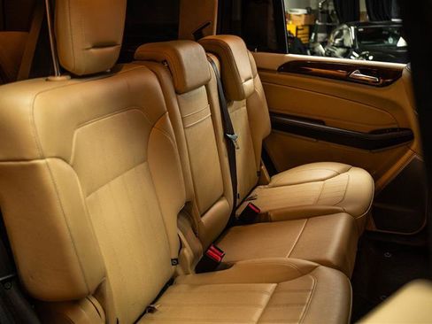 Used 2018 Mercedes-Benz GLS 450 4MATIC image 13