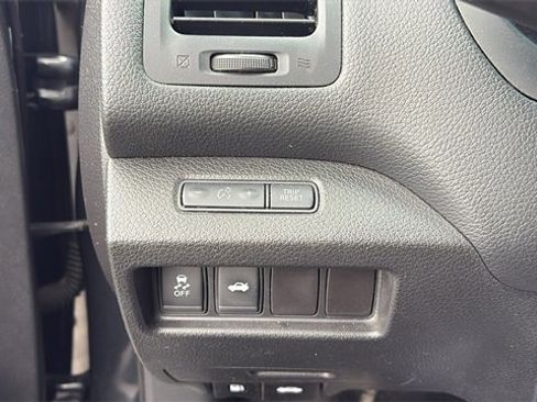 Used 2015 Nissan Altima 2.5 S w/ Special Edition Package image 17