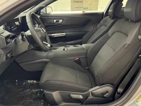 New 2026 Ford Mustang Coupe image 5