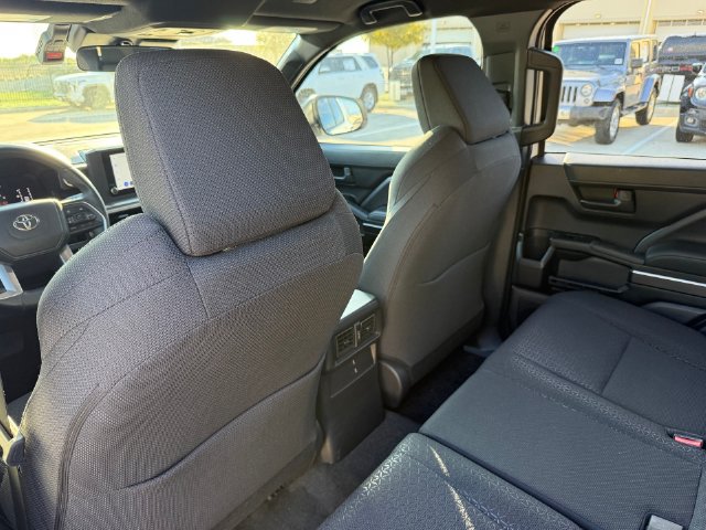 Used 2025 Toyota 4Runner SR5 AWD/4WD image 26