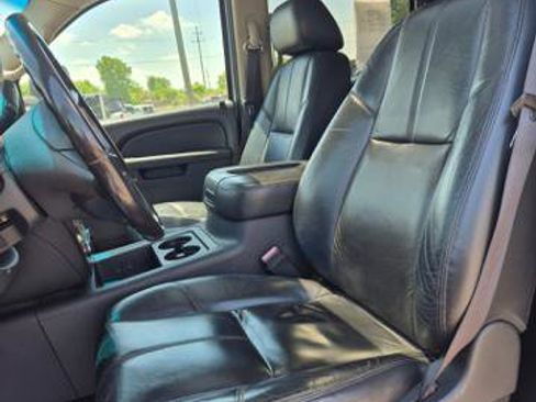 Used 2011 Chevrolet Silverado 3500 LTZ w/ LTZ Plus Package AWD/4WD image 15