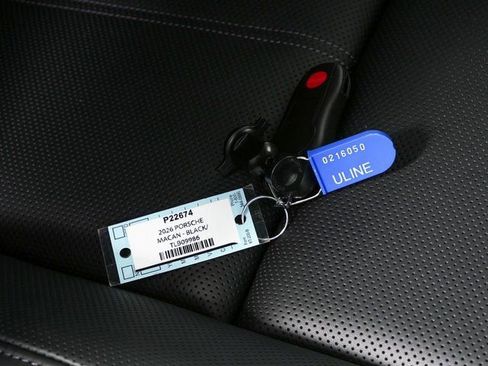 New 2026 Porsche Macan image 41