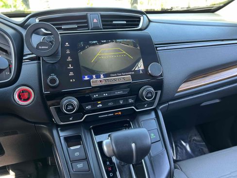 Used 2018 Honda CR-V Touring image 29