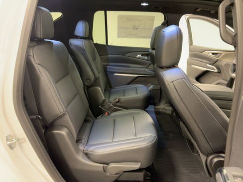 New 2026 Chevrolet Traverse LT w/ Sun and Wheel Package image 30