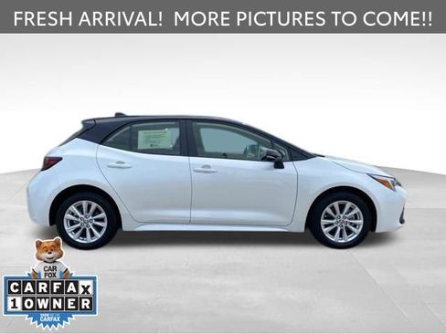 Certified 2024 Toyota Corolla SE w/ SE Package FWD image 2