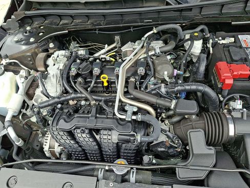 Used 2024 Nissan Altima 2.5 SV FWD image 27
