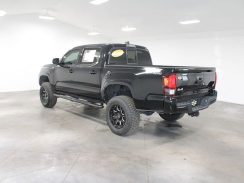 Used 2023 Toyota Tacoma SR image 7