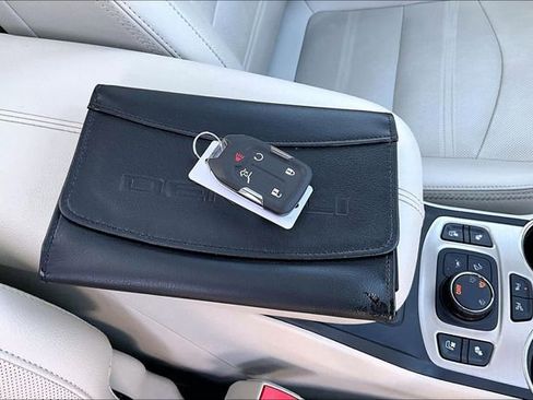 Certified 2024 GMC Terrain Denali w/ Black Diamond Edition image 10