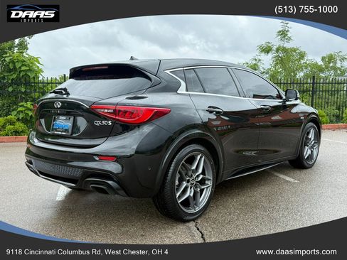 Used 2017 INFINITI QX30 Sport w/ Sport Leather Package FWD image 5
