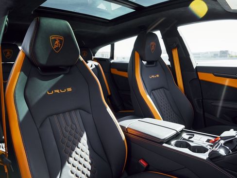 Used 2024 Lamborghini Urus S image 43