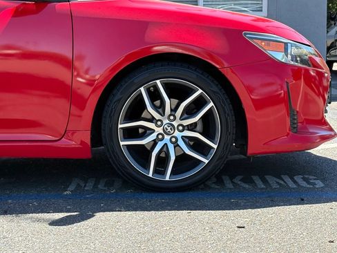 Used 2014 Scion tC FWD image 25
