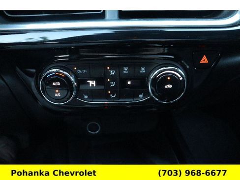 Used 2024 Chevrolet Trax RS w/ Sunroof Package image 12