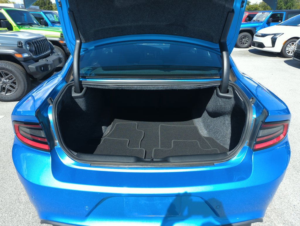 Used 2023 Dodge Charger R/T w/ Blacktop Package RWD image 27