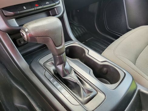 Used 2019 Chevrolet Colorado W/T RWD image 17