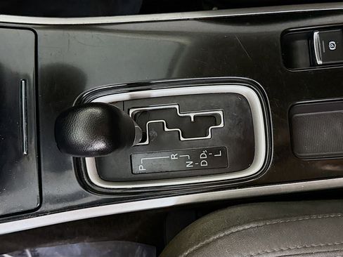 Used 2020 Mitsubishi Outlander ES image 20