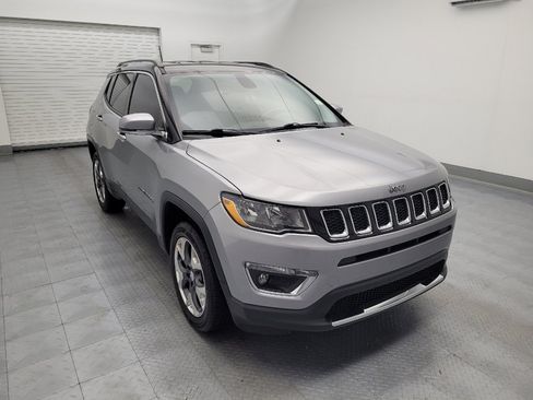 Used 2018 Jeep Compass Limited w/ Navigation Group AWD/4WD image 13