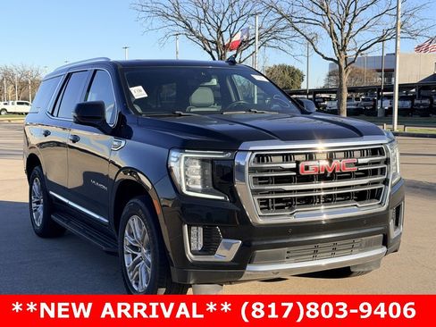 Used 2022 GMC Yukon SLT w/ SLT Premium Package image 3