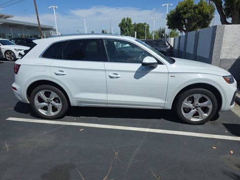 Used 2023 Audi Q5 2.0T Premium Plus w/ Premium Plus Package AWD/4WD image 8