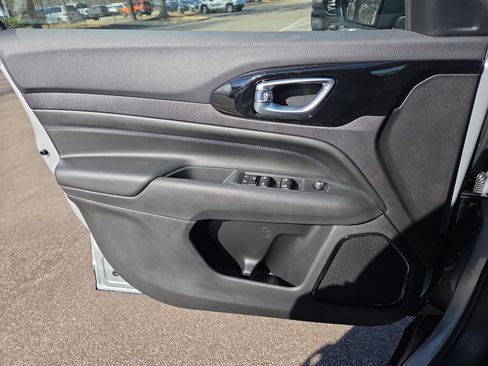 New 2026 Jeep Compass Latitude image 7