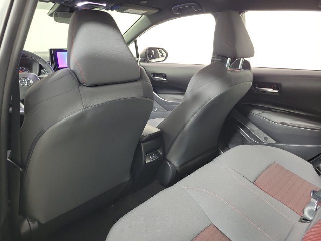 Used 2023 Toyota Corolla SE FWD image 11