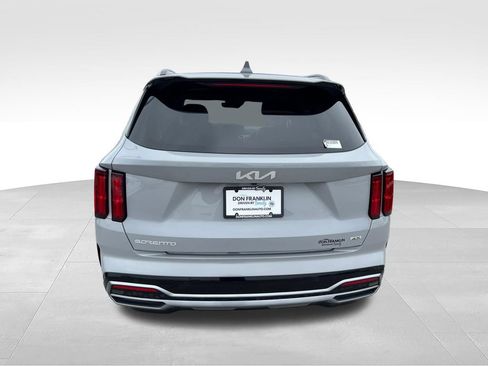 Certified 2023 Kia Sorento SX AWD/4WD image 4