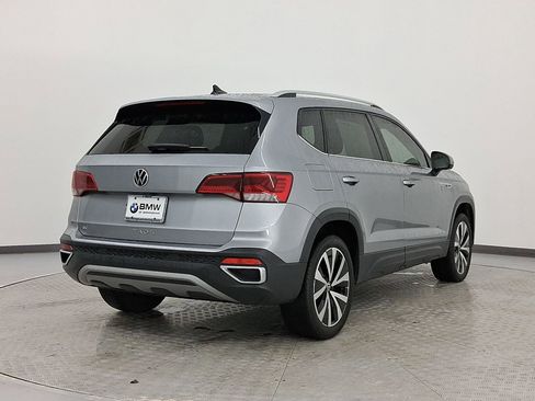 Used 2022 Volkswagen Taos SE image 9