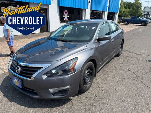 Used 2015 Nissan Altima 2.5 S w/ Power Driver Seat Package FWD image 1
