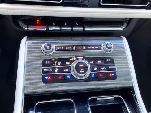 Used 2020 Lincoln Aviator Black Label w/ Dynamic Handling Package image 30