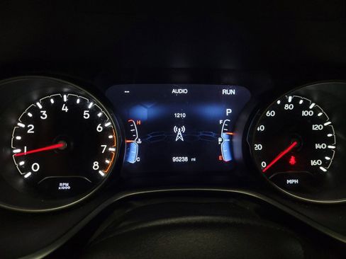 Used 2021 Jeep Compass Latitude AWD/4WD image 23