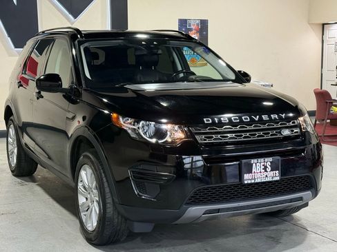 Used 2019 Land Rover Discovery Sport SE AWD/4WD image 3
