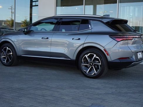 New 2025 Chevrolet Equinox EV LT image 6