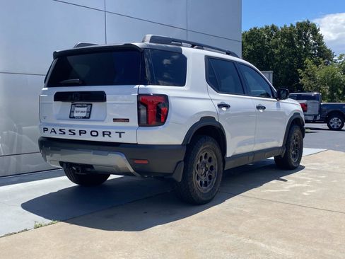 Used 2026 Honda Passport TrailSport Elite image 4
