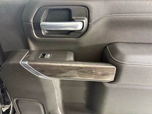 Used 2021 Chevrolet Silverado 3500 LTZ w/ LTZ Premium Package image 18