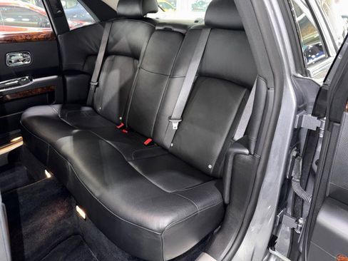 Used 2010 Rolls-Royce Ghost RWD image 51