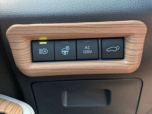 Used 2025 Toyota Grand Highlander AWD Hybrid image 11