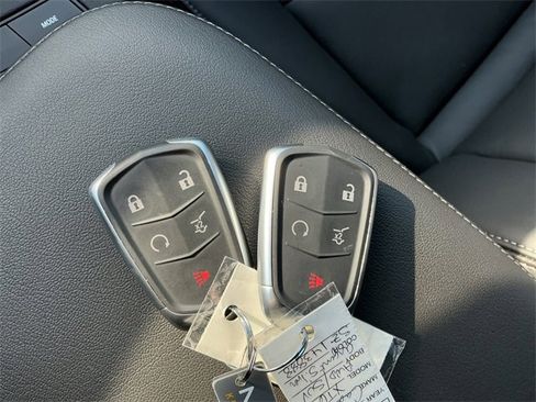 Certified 2025 Cadillac XT6 Sport w/ Technology Package image 29