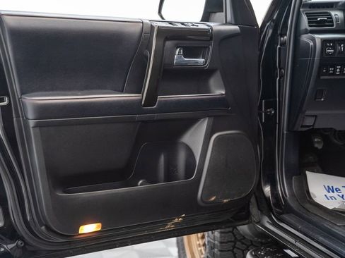 Used 2019 Toyota 4Runner TRD Off-Road AWD/4WD image 39