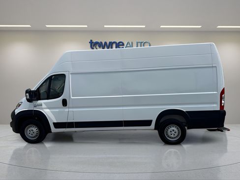 Used 2024 RAM ProMaster 3500 w/ Delivery Van Package FWD image 3