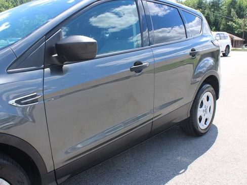 Used 2017 Ford Escape S FWD image 41