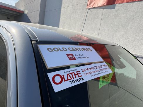 Certified 2021 Toyota Tacoma TRD Off-Road image 26