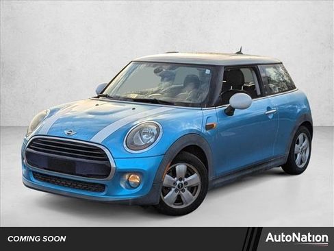 Used 2017 MINI Cooper 2-Door Hardtop image 1