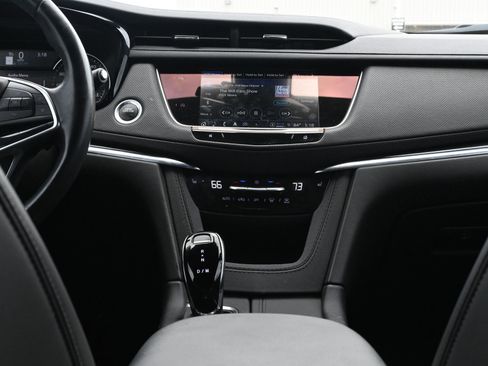 Used 2024 Cadillac XT5 Premium Luxury FWD image 12