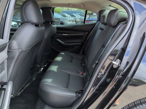 Used 2023 MAZDA MAZDA3 s FWD image 14