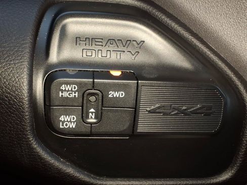 Used 2024 RAM 2500 Big Horn w/ Sport Appearance Package AWD/4WD image 25