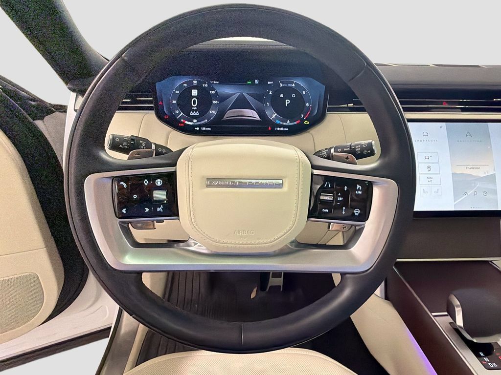 Used 2024 Land Rover Range Rover SE AWD/4WD image 12