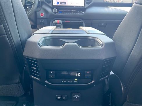 Used 2024 Toyota Sequoia TRD Pro AWD/4WD image 19