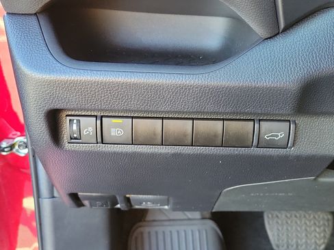 Used 2023 Toyota RAV4 XLE w/ Convenience Package FWD image 27